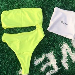 AEXAE SWIM FORD ONE-PIECE X NEON